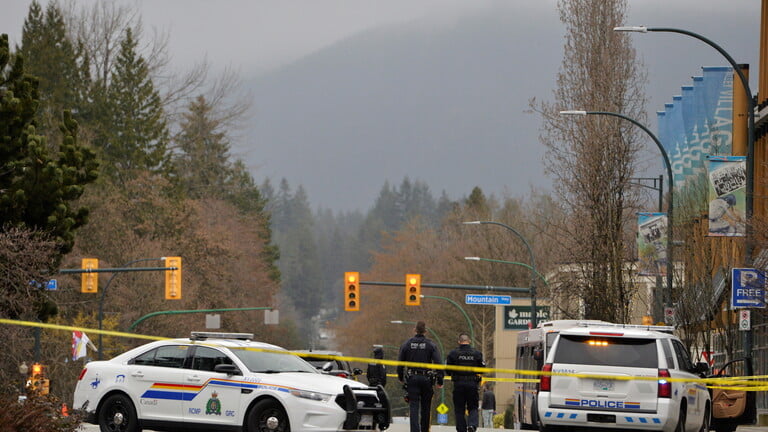 الشرطة الكندية تطوق مكان حادث طعن