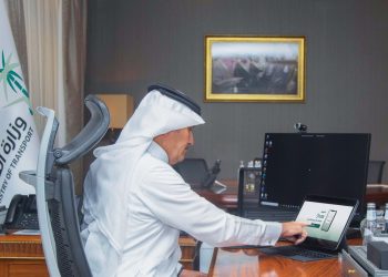 وزير النقل: مسح شبكة الطرق لتنفيذ المشاريع المخصصة بالسلامة