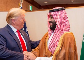 ولي العهد يهنئ السيد دونالد جي ترمب