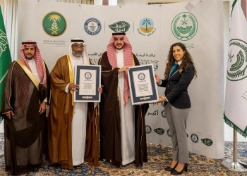 أمير الجوف يرعى تسليم شهادتين من جينيس للأرقام القياسية لأكبر مزرعة عضوية بالعالم وأكبر مزرعة زيتون حديثة بالعالم