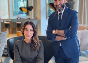 نجوم الموضة يُعيدون رسم خارطة الأزياء في دبي.. وبراند بوستر  2025 ينطلق ببرنامج مميز لمصممي الأزياء