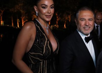 الفاشينيستا زينة لؤي تتألق في حفل زفاف سيليو صعب وزين قطامي