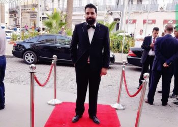 حسام حسين لبش: من الصحافة إلى السينما… مسيرة تجمع الكلمة بالصورة